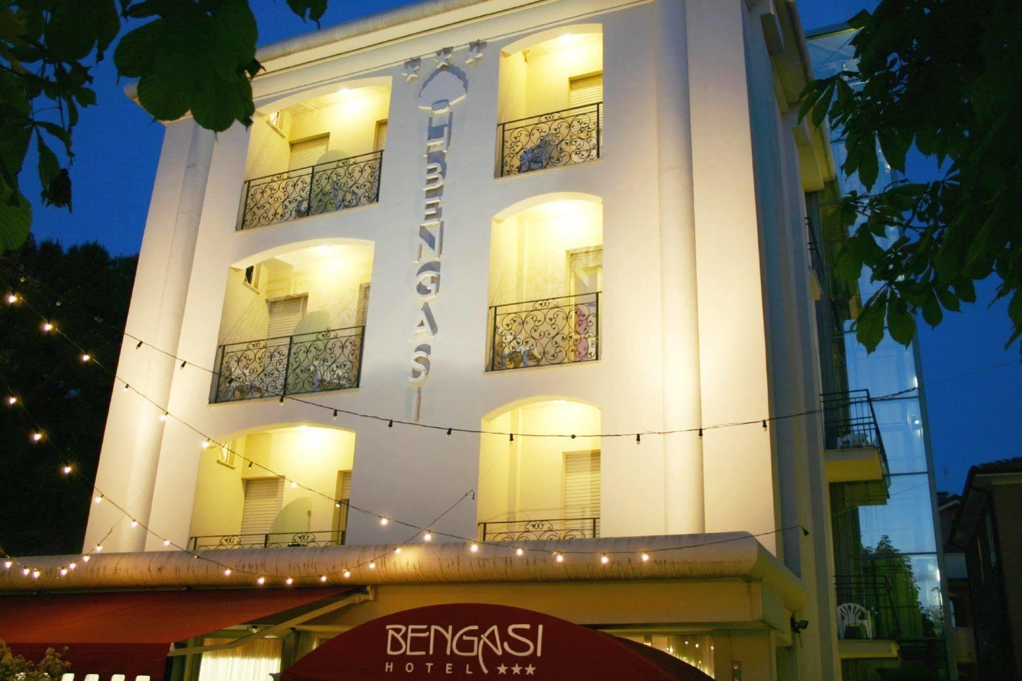 Hotel Bengasi Rimini Buitenkant foto