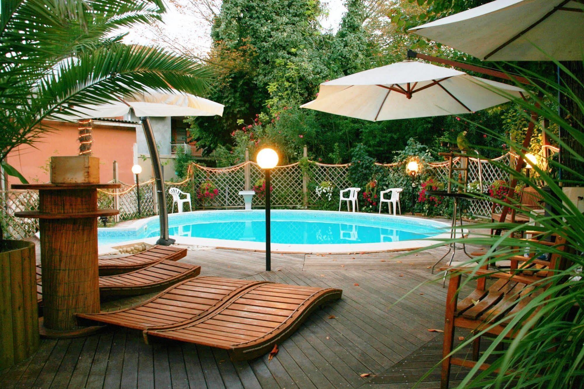 Hotel Bengasi Rimini Buitenkant foto