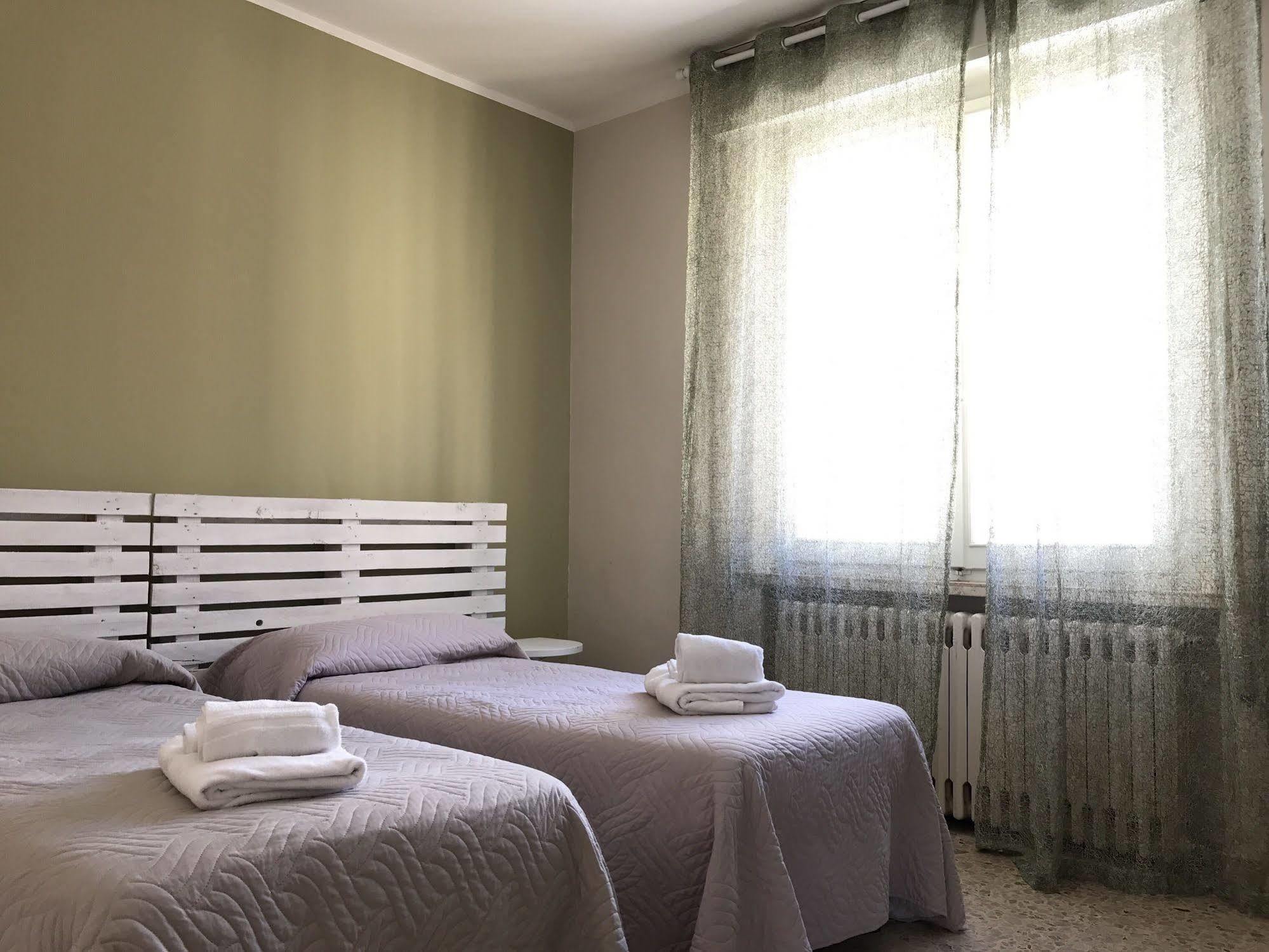 Hotel Bengasi Rimini Buitenkant foto